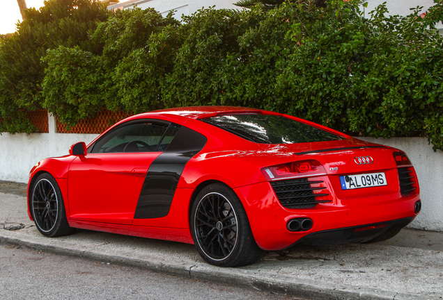 Audi R8