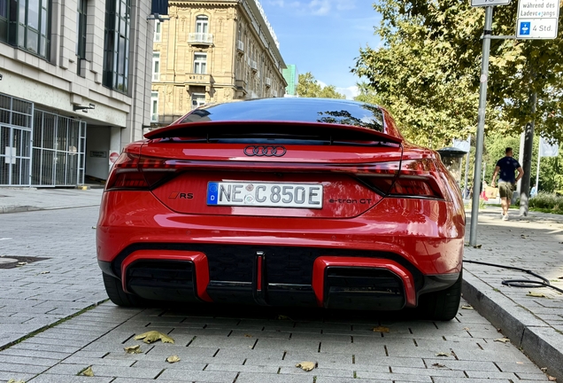 Audi RS E-Tron GT 2025