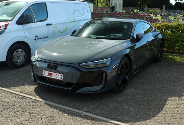 Audi RS E-Tron GT 2025