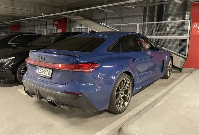 Audi RS5 Sedan B10