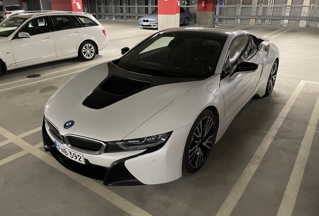 BMW i8
