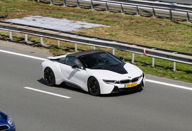 BMW i8 Roadster