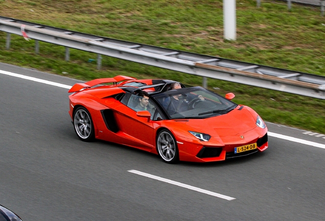 Lamborghini Aventador LP700-4 Roadster
