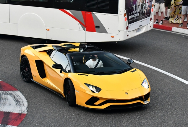Lamborghini Aventador S LP740-4 Roadster