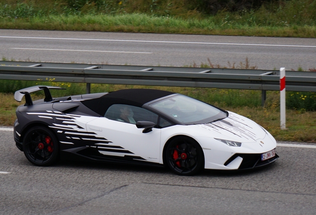 Lamborghini Huracán LP640-4 Performante Spyder