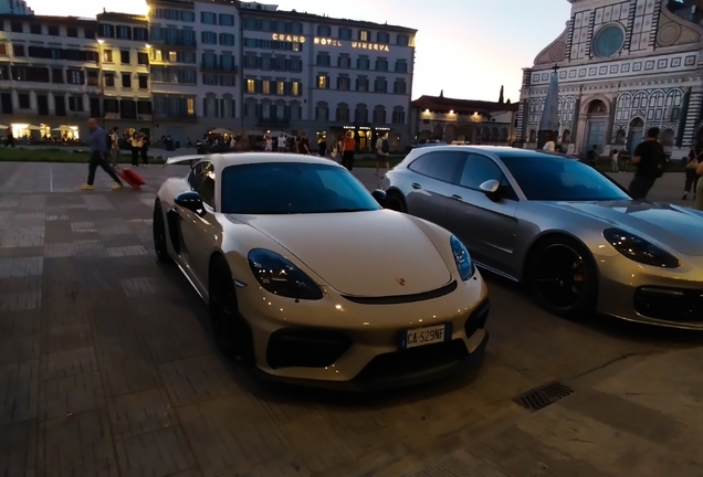 Porsche 718 Cayman GT4