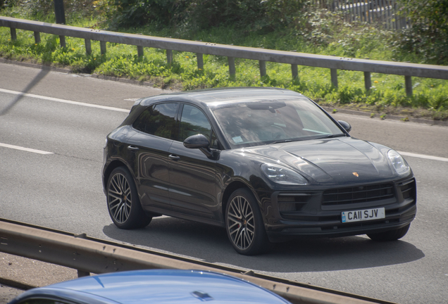 Porsche 95B Macan GTS MkIII
