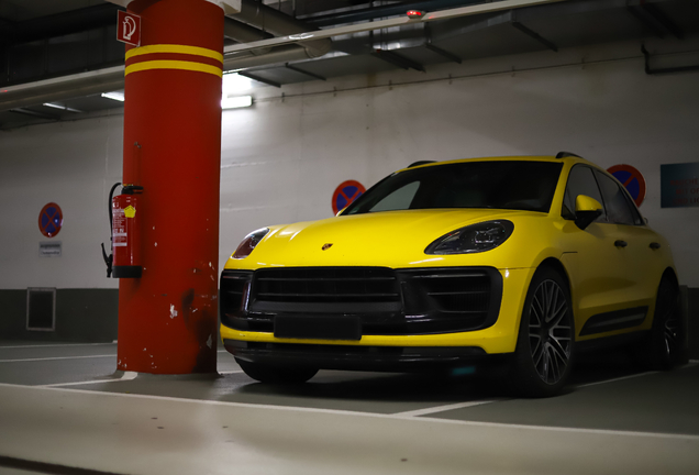 Porsche 95B Macan GTS MkIII