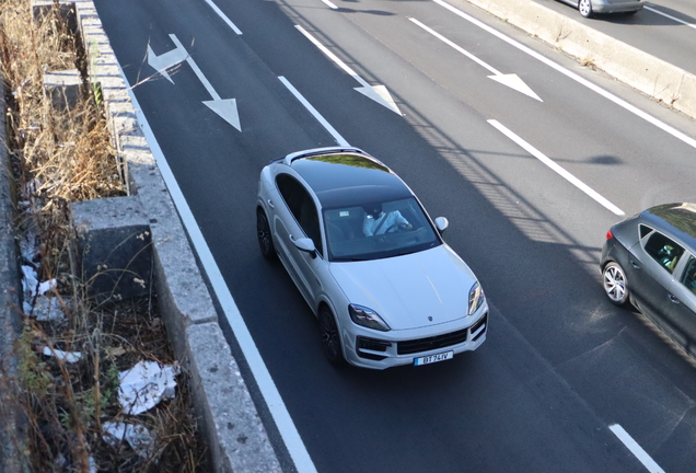 Porsche Cayenne Coupé Turbo E-Hybrid