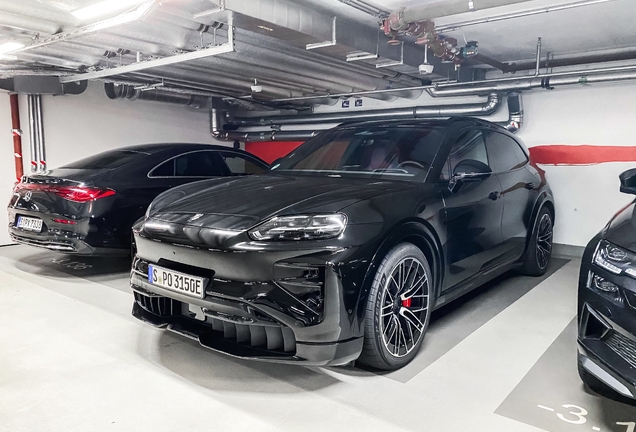Porsche Cayenne Turbo Electric