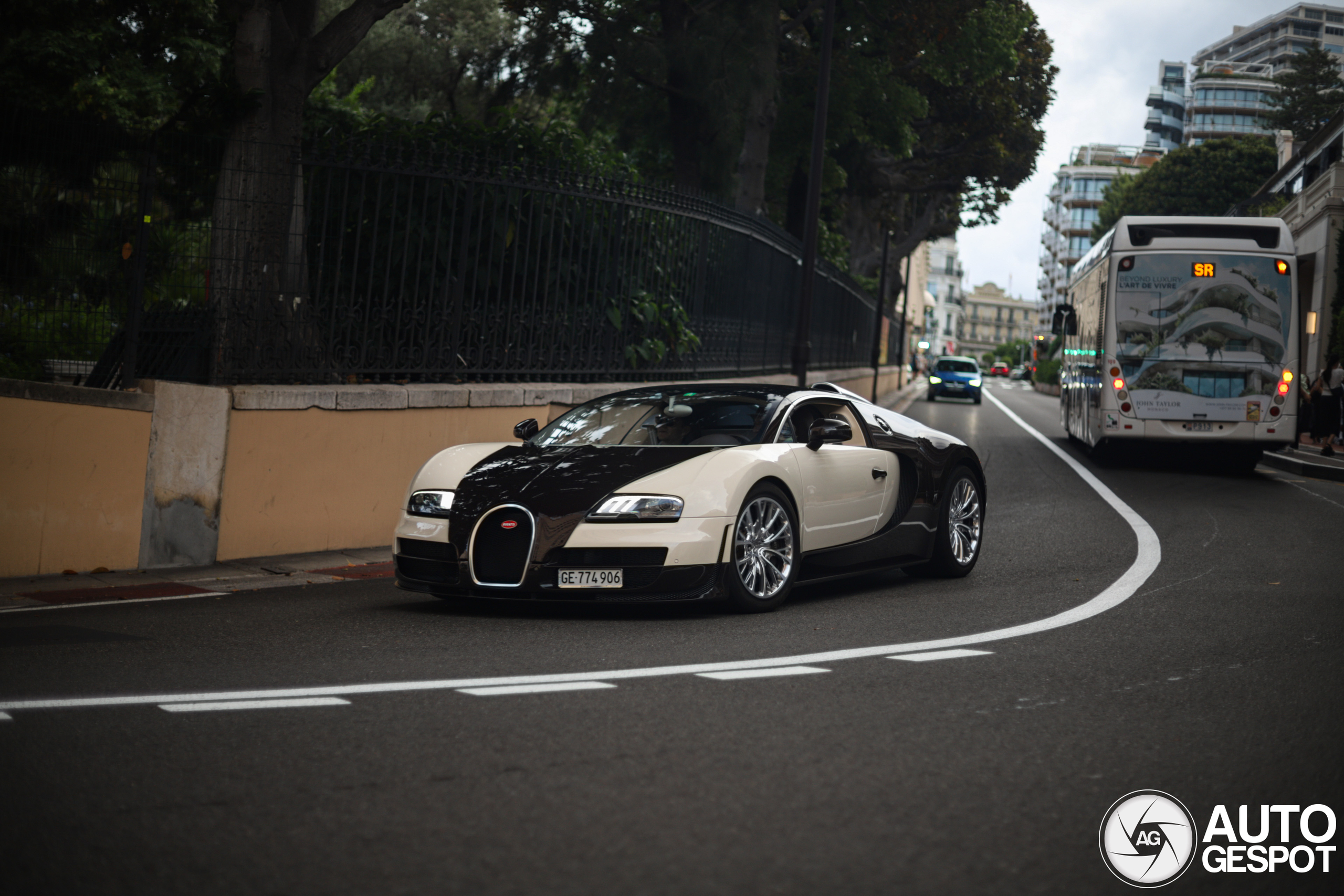 Bugatti Veyron 16.4 Grand Sport Vitesse