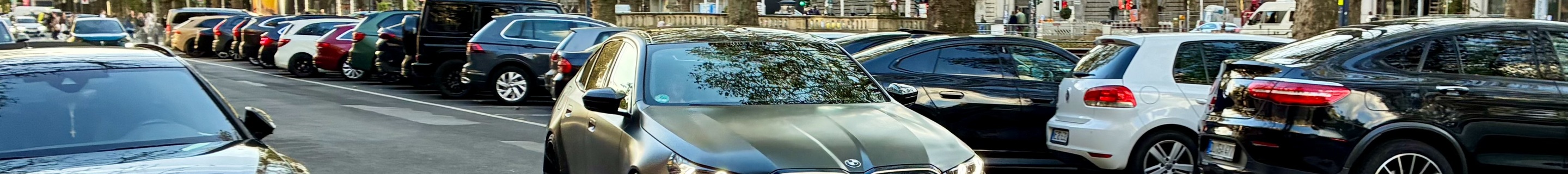 BMW M5 G90