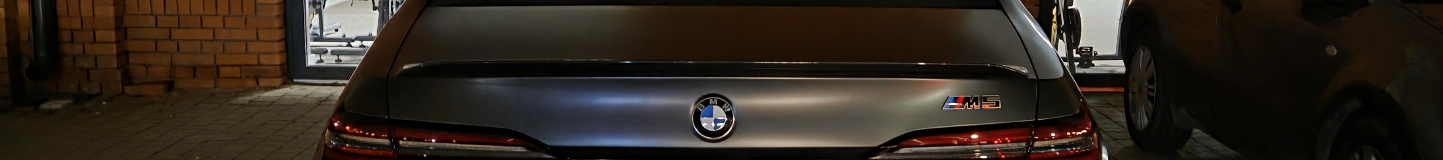 BMW M5 G90