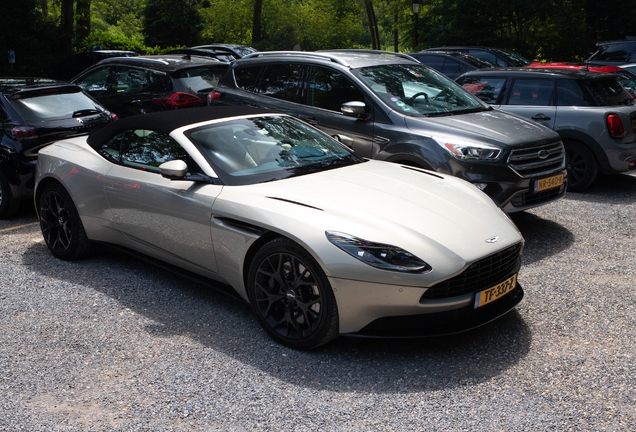 Aston Martin DB11 V8 Volante