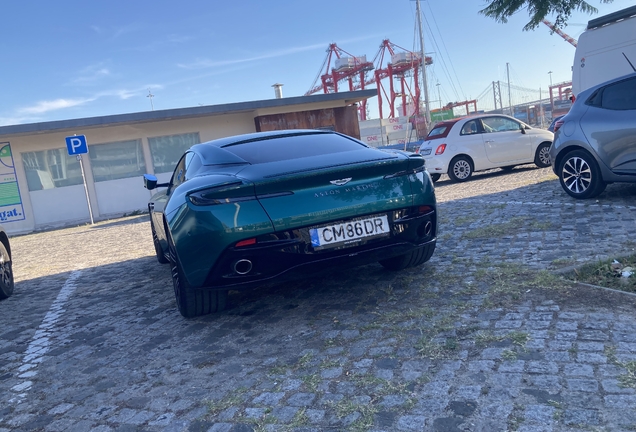 Aston Martin DB12