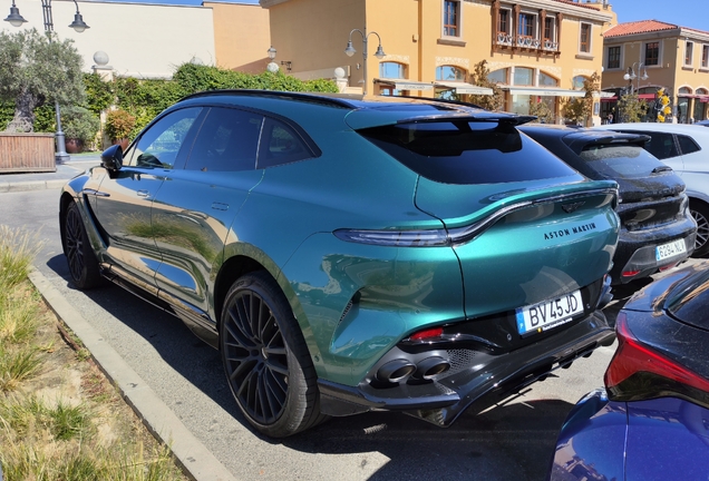 Aston Martin DBX707