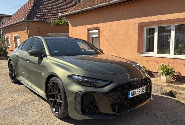 Audi RS5 Sedan B10