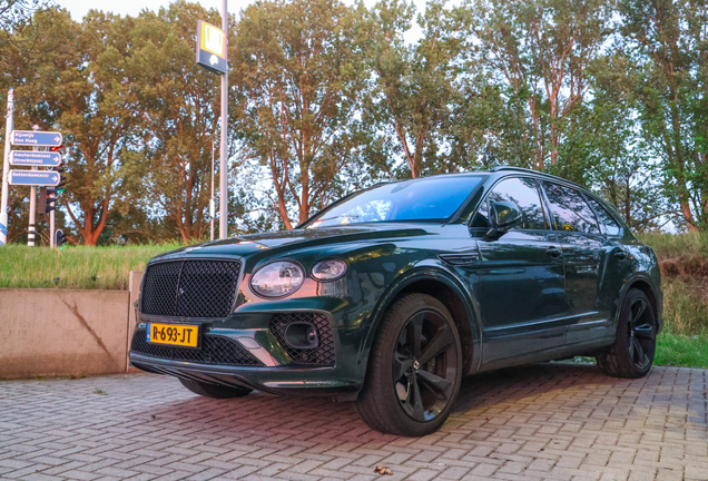 Bentley Bentayga Hybrid 2021