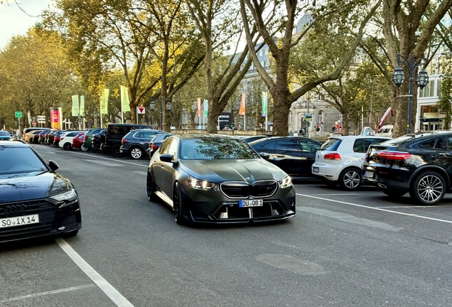 BMW M5 G90