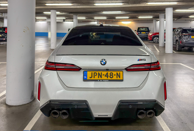 BMW M5 G90
