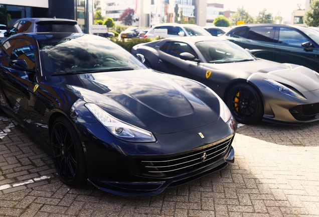 Ferrari GTC4Lusso T