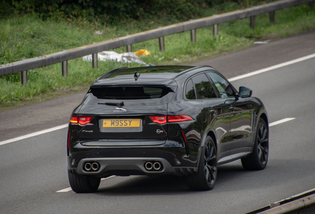 Jaguar F-PACE SVR