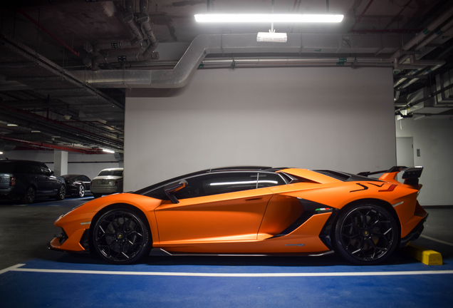 Lamborghini Aventador LP770-4 SVJ Roadster