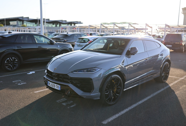 Lamborghini Urus SE