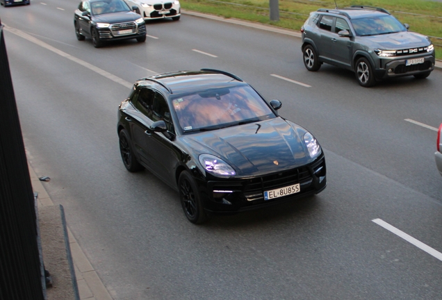 Porsche 95B Macan GTS MkII