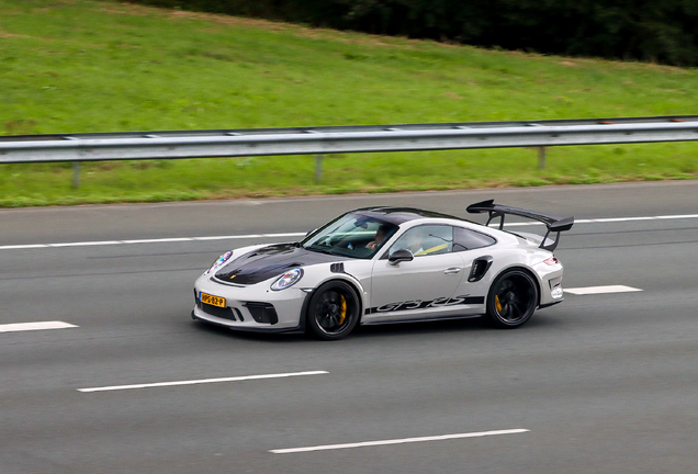 Porsche 991 GT3 RS MkII Weissach Package
