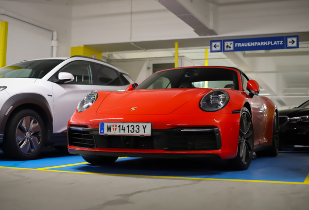 Porsche 992 Carrera 4S Cabriolet MkI