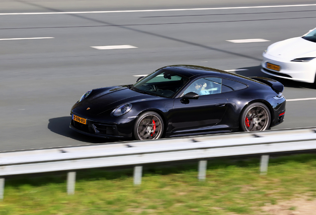Porsche 992 Carrera 4S MkI