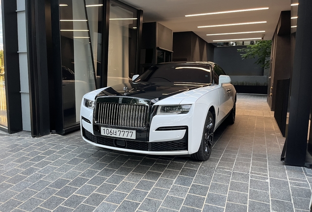 Rolls-Royce Ghost Black Badge 2021
