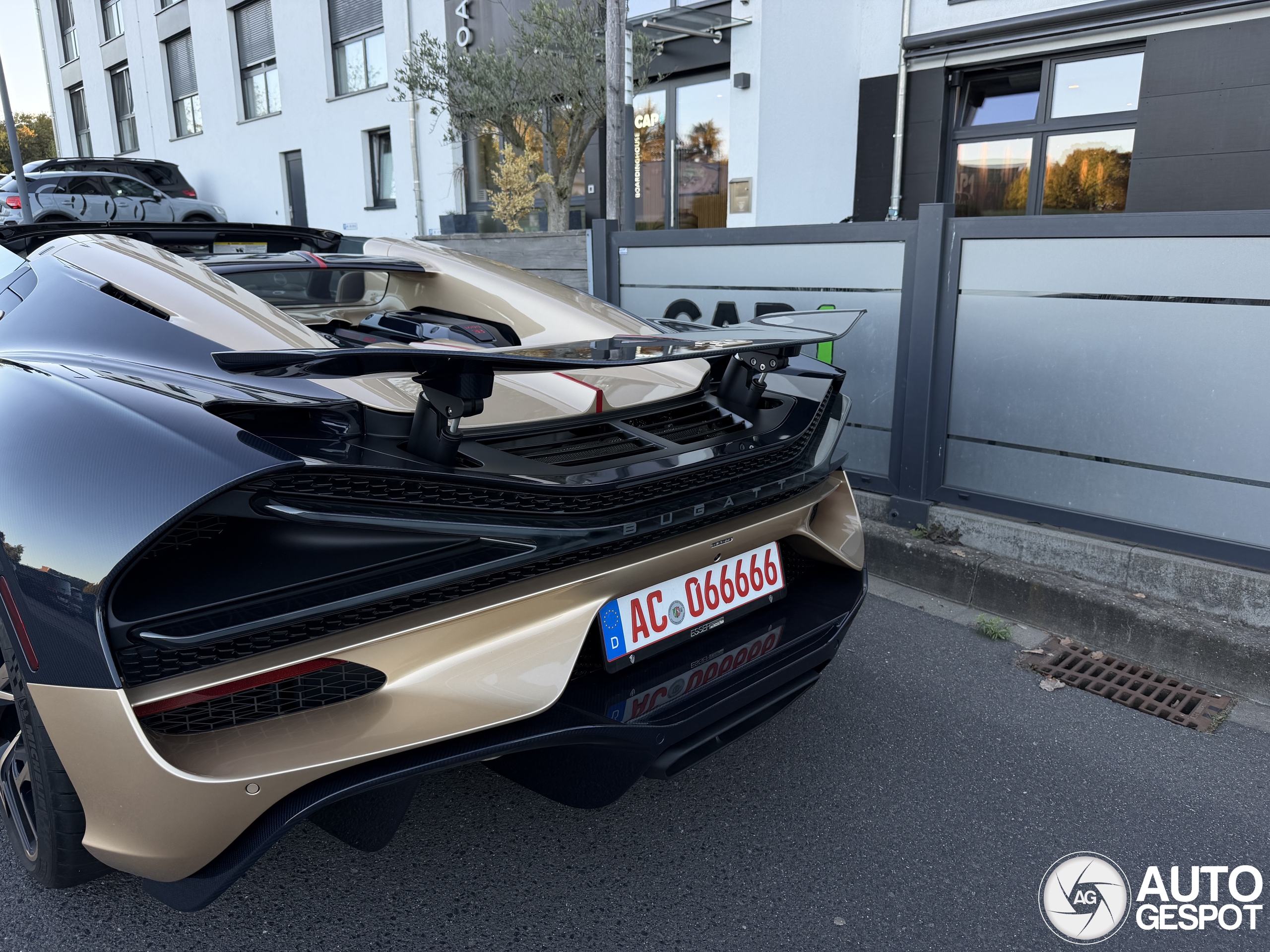 Bugatti W16 Mistral