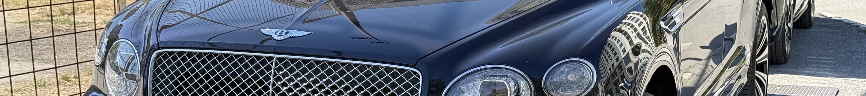 Bentley Bentayga V8