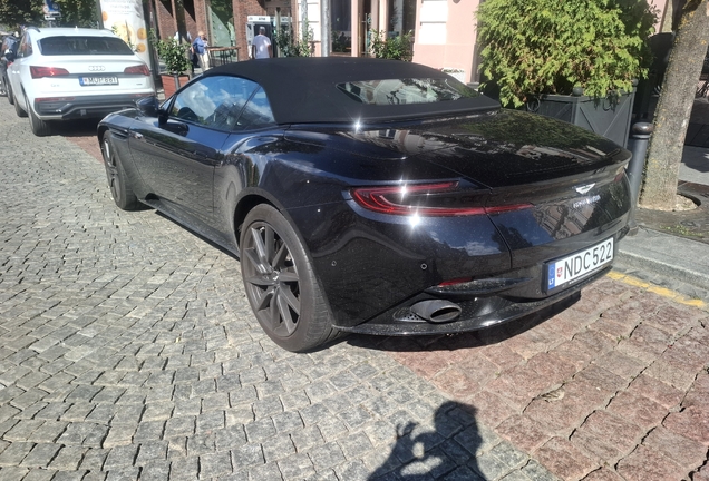 Aston Martin DB11 V8 Volante