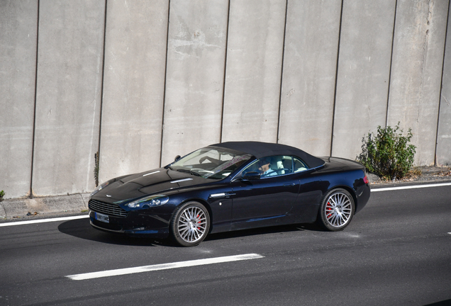Aston Martin DB9 Volante