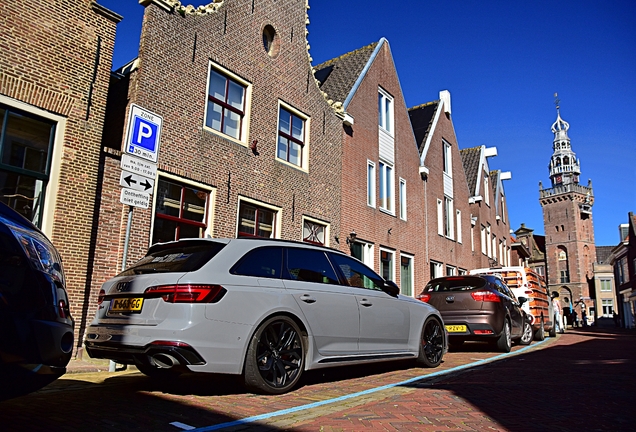 Audi RS4 Avant B9