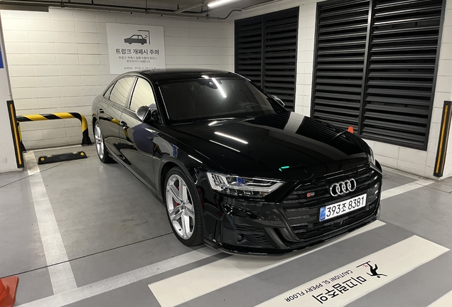 Audi S8 D5