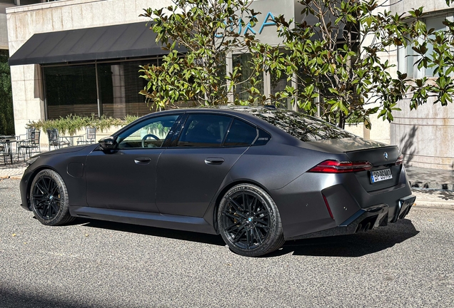 BMW M5 G90