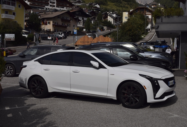 Cadillac CT5-V 2025