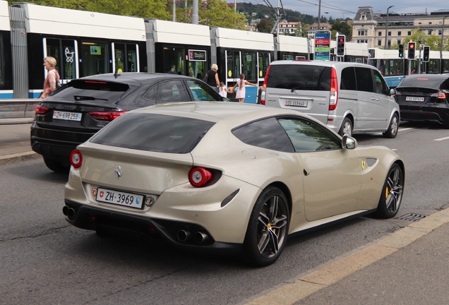 Ferrari FF