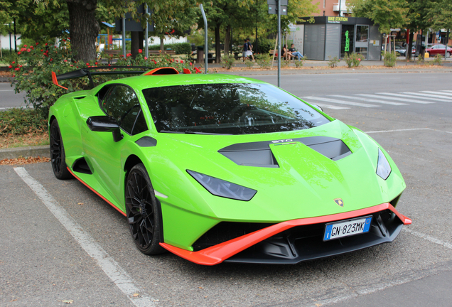 Lamborghini Huracán LP640-2 STO