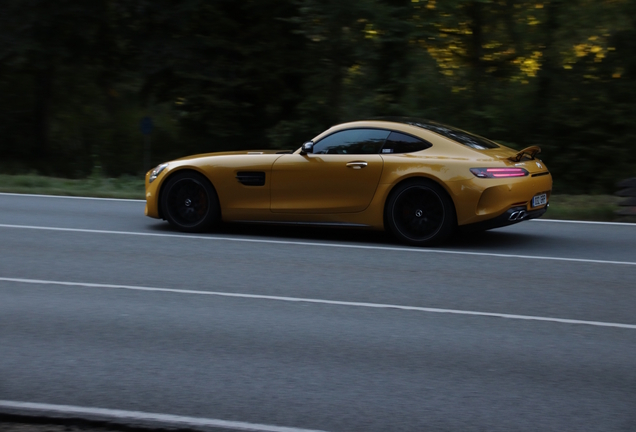 Mercedes-AMG GT C C190 2019