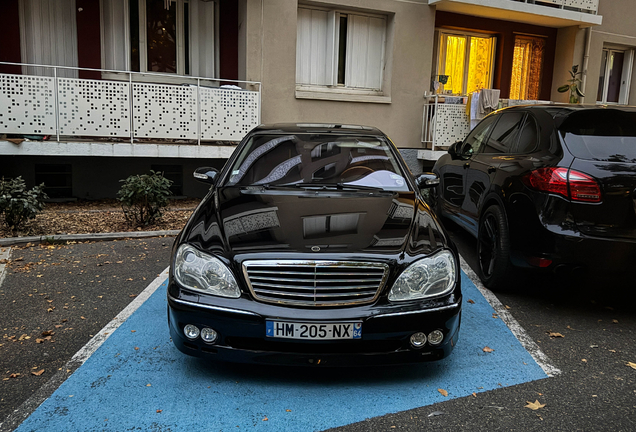 Mercedes-Benz Brabus S T12