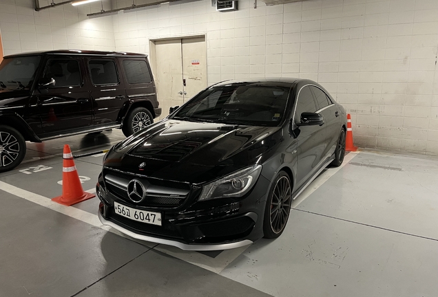 Mercedes-Benz CLA 45 AMG C117