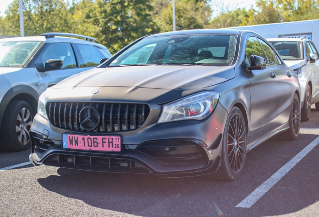Mercedes-Benz CLA 45 AMG C117