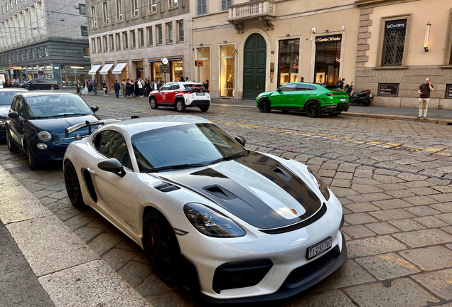 Porsche 718 Cayman GT4 RS Weissach Package