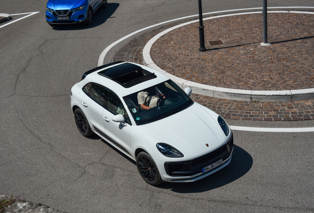 Porsche 95B Macan GTS MkIII