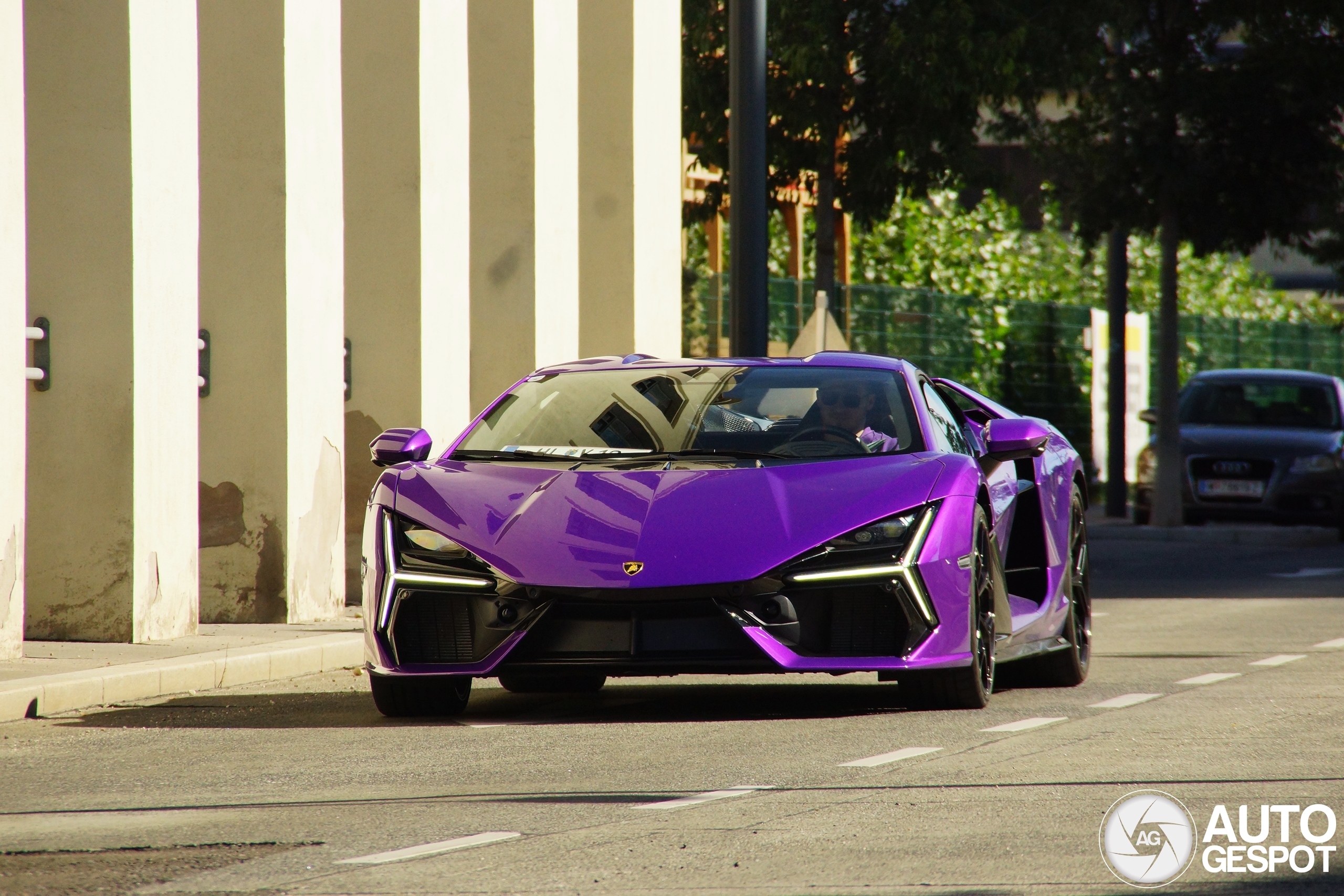 Lamborghini Revuelto